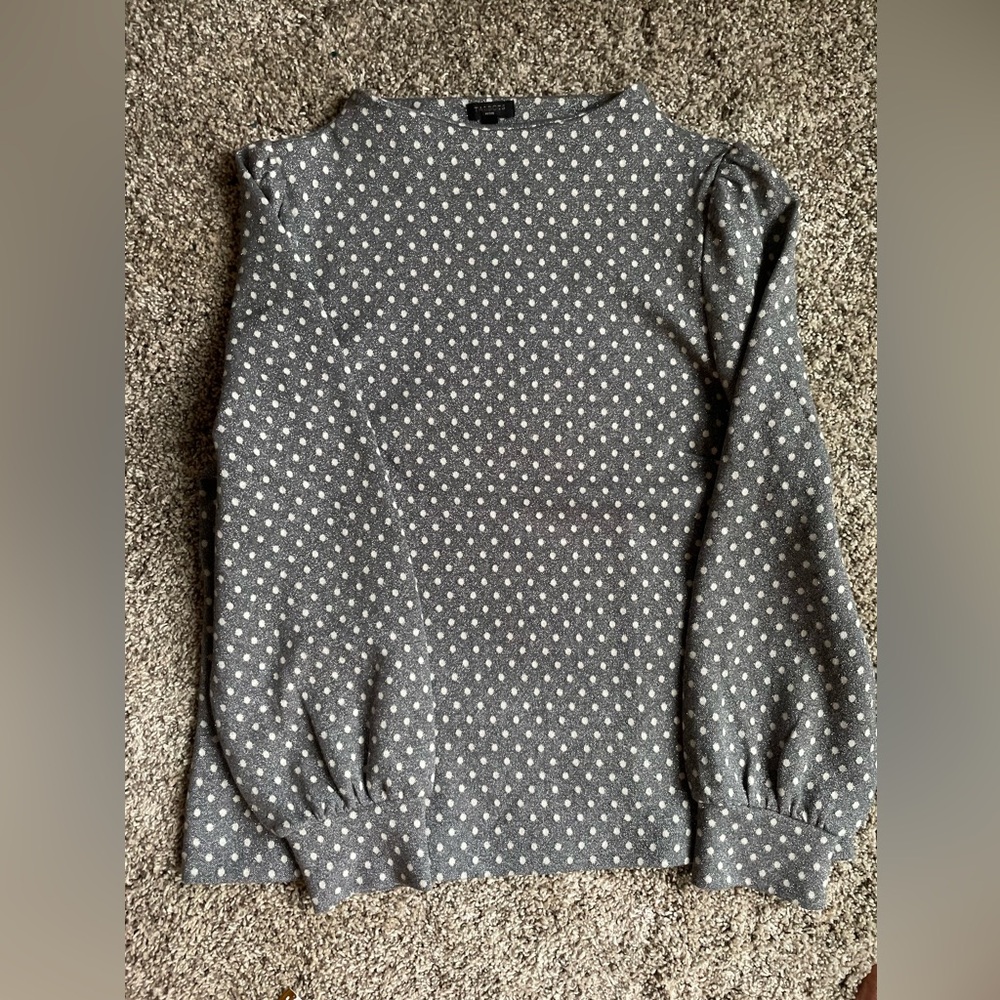 Talbots Woman’s Blouse is nwot in Sz L